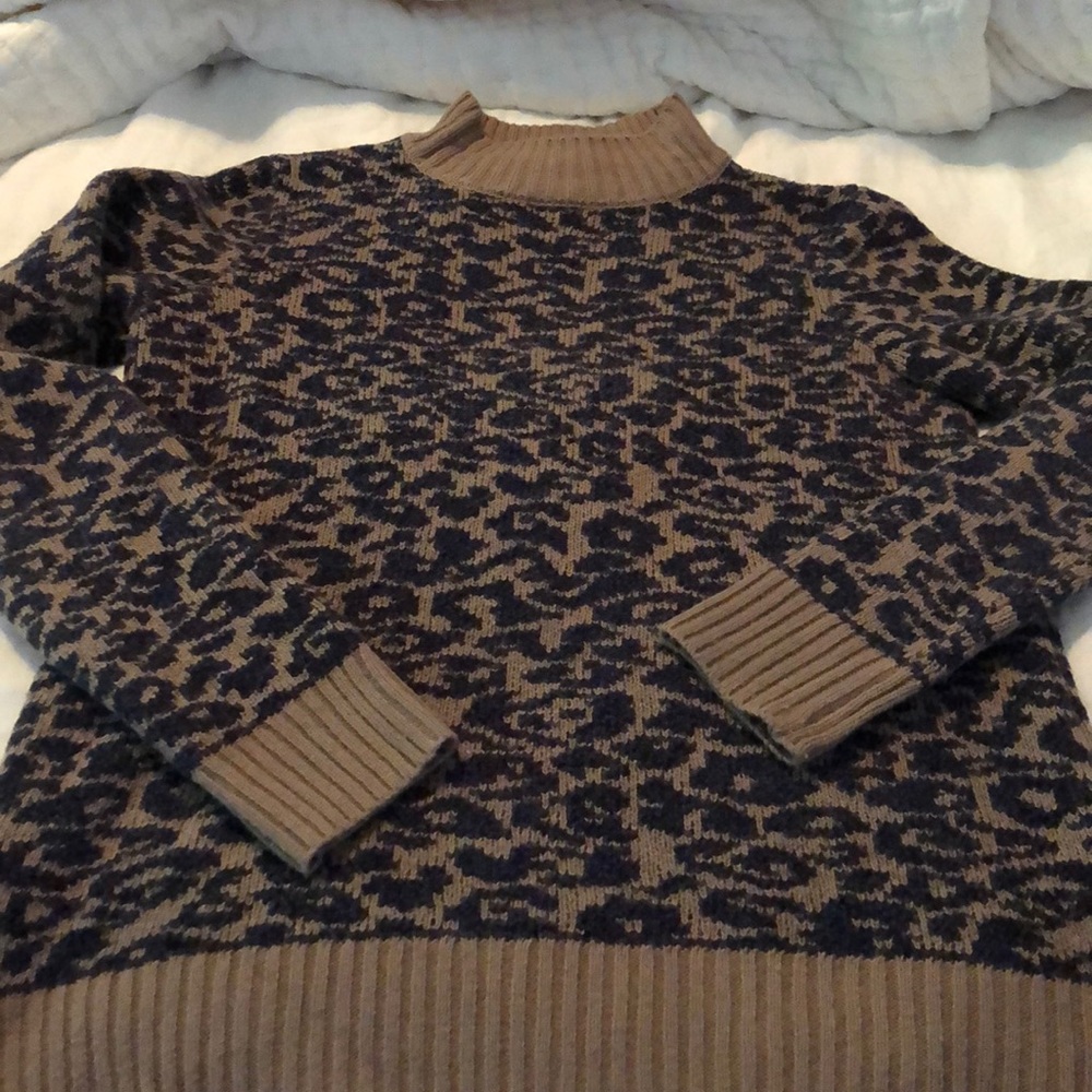 Neiman Marcus leopard print sweater small